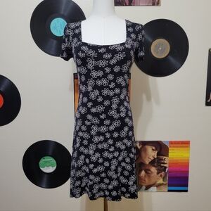 All That Jazz | Vintage Black & White Daisy Dress